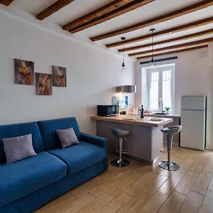 Appartamento Ambrogio's Nest - Modern Close To Cadorna Station Italia